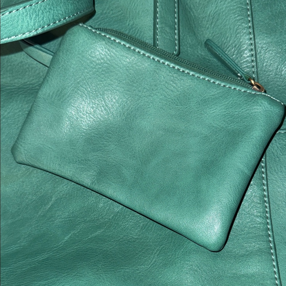 Susan Joy Taylor Oversized Turquoise Vegan Leather Tote Bag - Picture 11 of 13